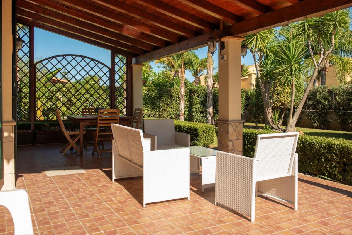 Villa Plumeria Campofelice Di Roccella Exterior foto
